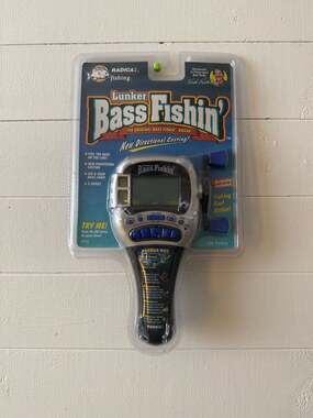 Vintage 1997 Radica Lunker Bass Fishin' Handheld Electronic Game New In Box